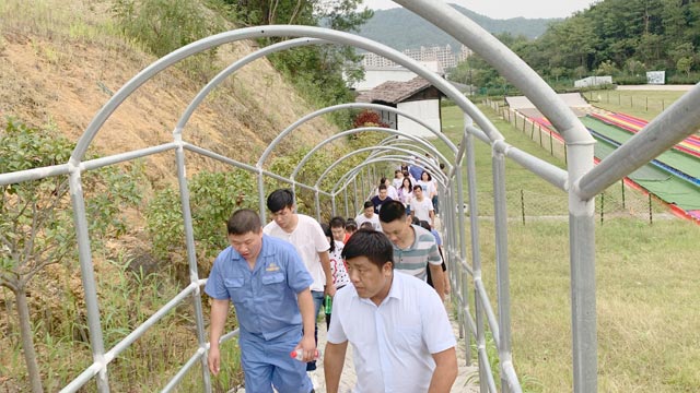 QG刮刮乐风机员工团建，有你有我更精彩！