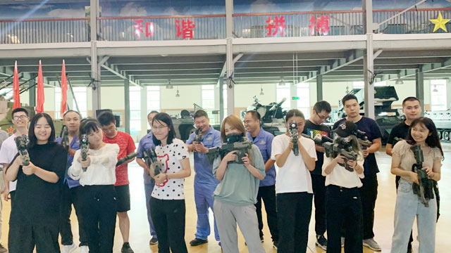 QG刮刮乐风机员工团建，有你有我更精彩！