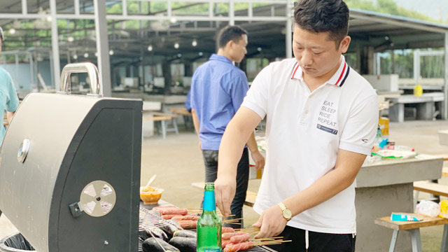 QG刮刮乐风机员工团建，有你有我更精彩！